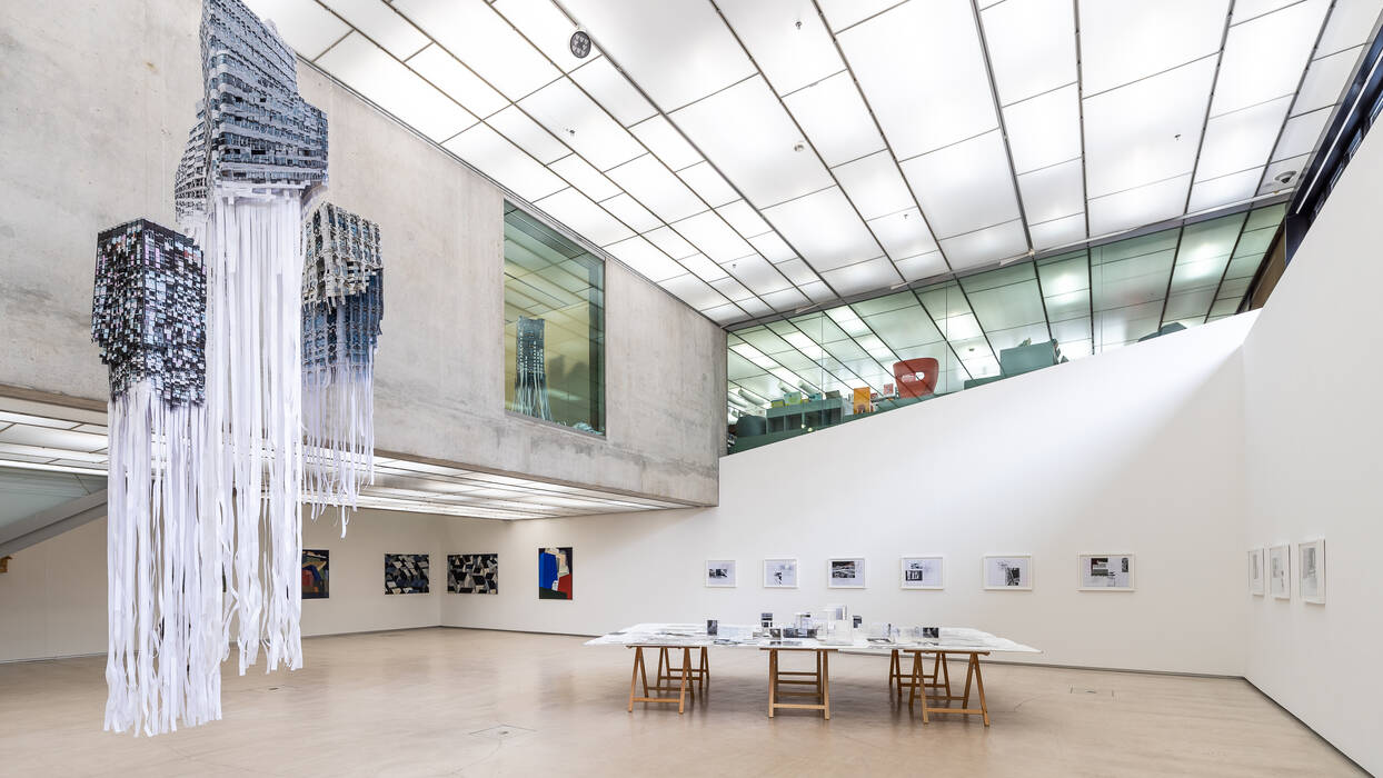 Ausstellungsansicht im Untergeschoss mit Werken von Karl-Heinz Bogner, Marc Dittrich, Uwe Keller