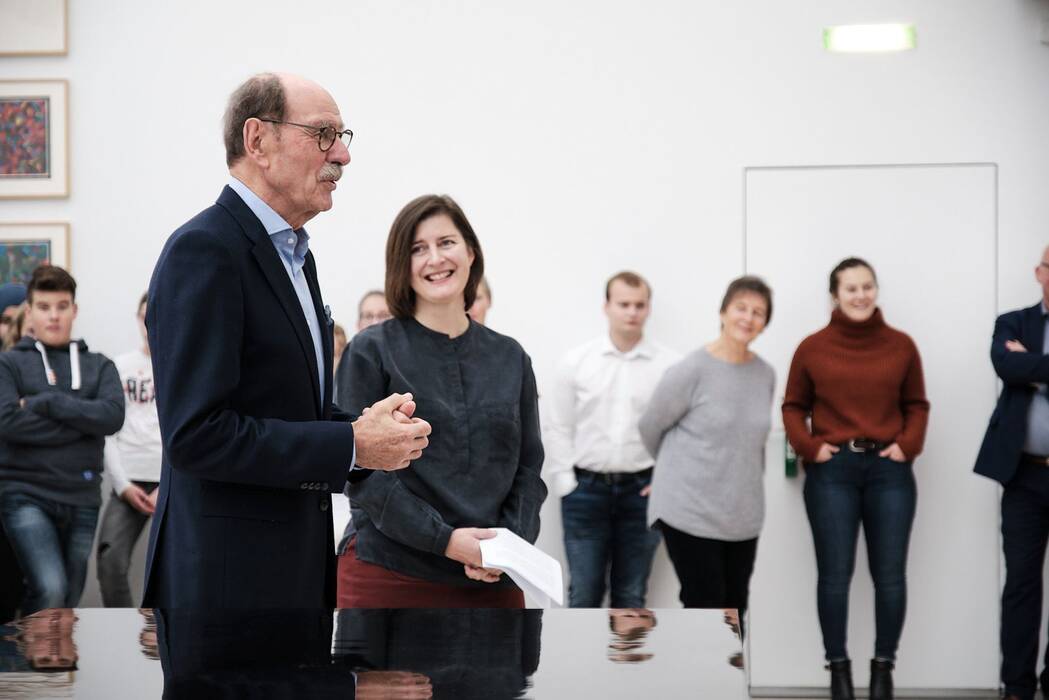 Ausstellungseröffnung "Steinreich - Sol LeWitt" mit Oberbürgermeister Herbert Rösch und der Galerieleiterin Holle Nann.